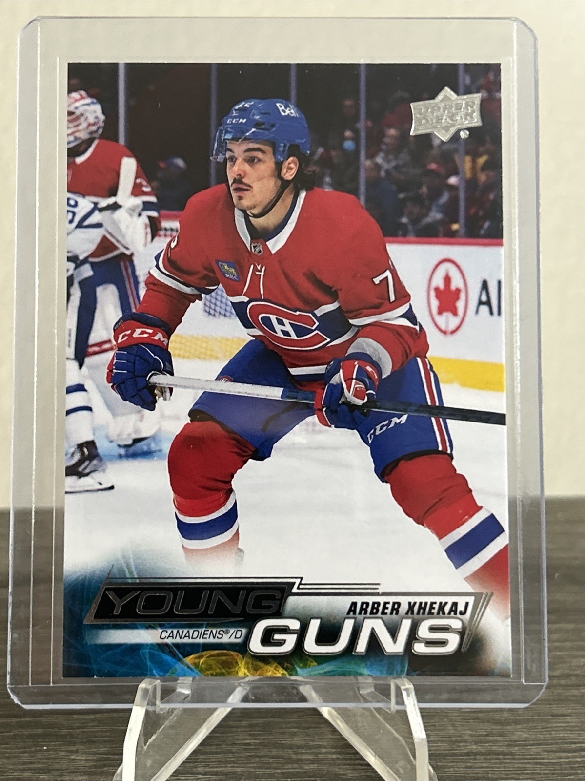 2022-23 Upper Deck Series 2 - Young Guns Arber Xhekaj #490 (RC)