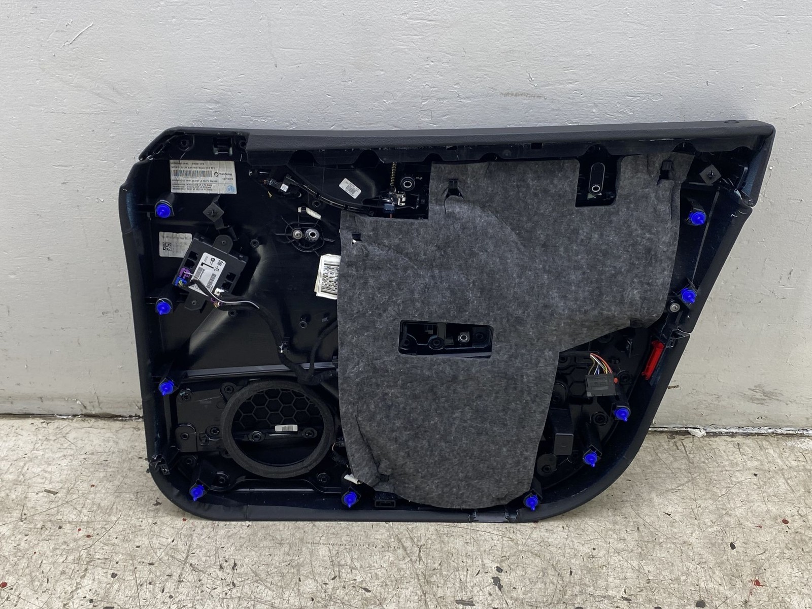 2017-2024 MASERATI LEVANTE OEM FRONT LEFT SIDE INTERIOR DOOR PANEL BLACK *IBK*