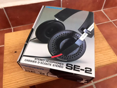 1pcs Pioneer SE-2 Headphones