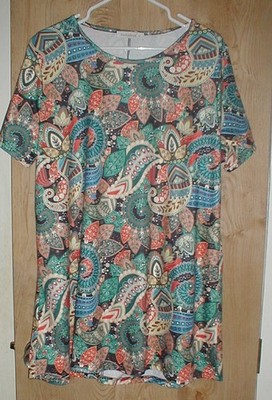 Fantaslook Multicolor Paisley Design Tunic 95% Poly/5% Spandex Plus Size 1X