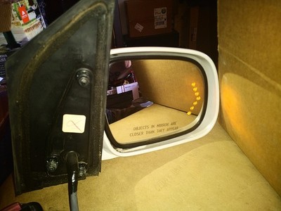 2005-2008 Toyota Sienna Passenger Door Mirror Heat/Auto-Dim/Turn Artic Frost 71