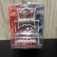 Maisto Urban Diecast Collection Ridez '67 VW Notchback Pink