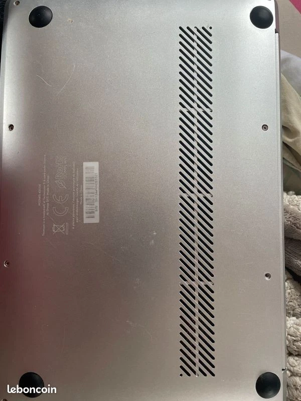 pc portable thomson gris quelle que tache noir me il fonctionne bien - Photo 3/4