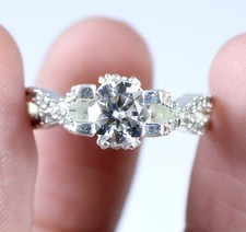 Weiß Diamant Solitaire 1.14 Karat Rund Brillantschliff Zertifiziert Damen Ring