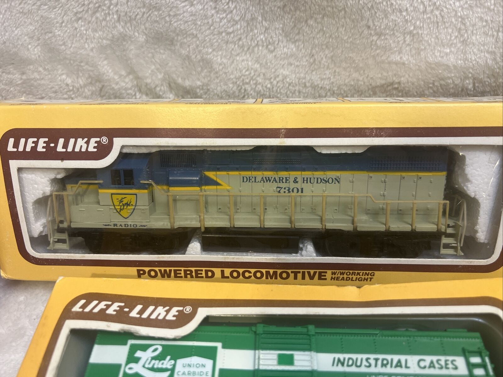 Picture 4 of 23