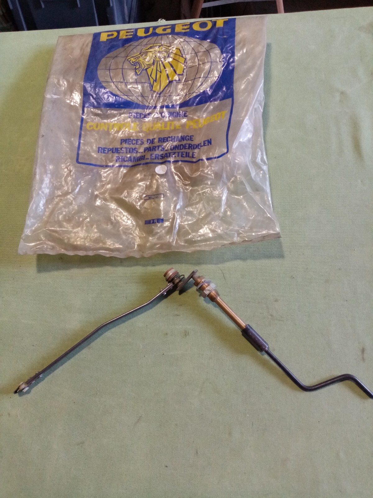 Commande manuelle essuie-glace Peugeot 403 accessoire tableau de bord auto ancienne