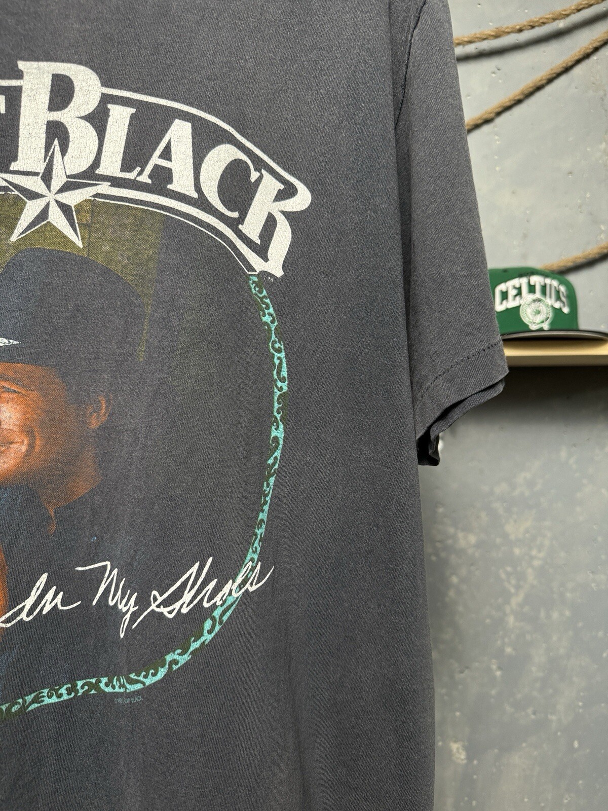 Vintage Lee 90s Sun Faded Single Stitch Clint Black T shirt  Size XL Men image 3