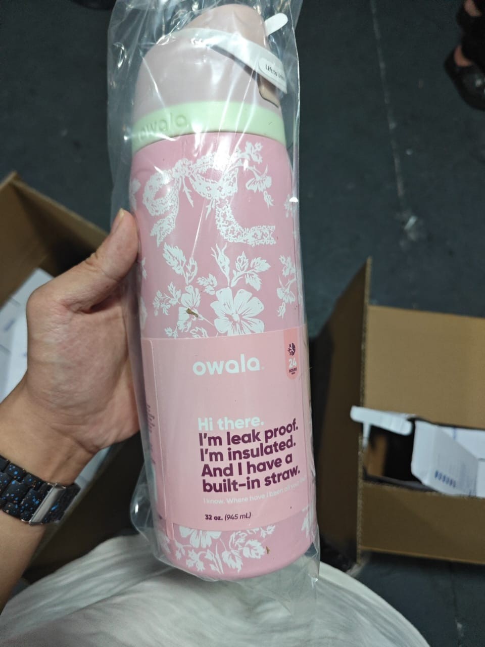Owala 32oz Girl&rsquo;s Pink Ribbon Bottle &ndash; Urban Outfitters Cup