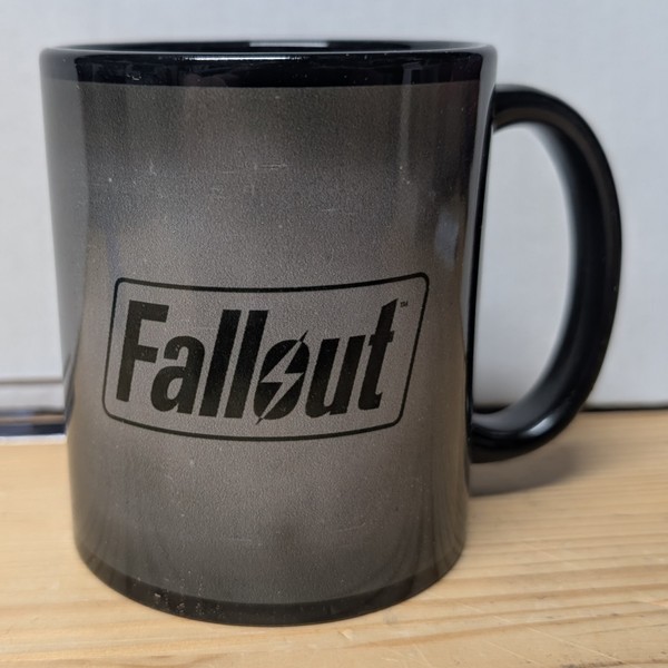 "Fallout Tasse Motiv \"Please Stand By\""-image