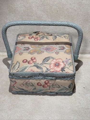 Vintage Padded 8” Sewing Basket Storage Box Blue Floral Wicker Trim BK6 - Picture 4 of 9