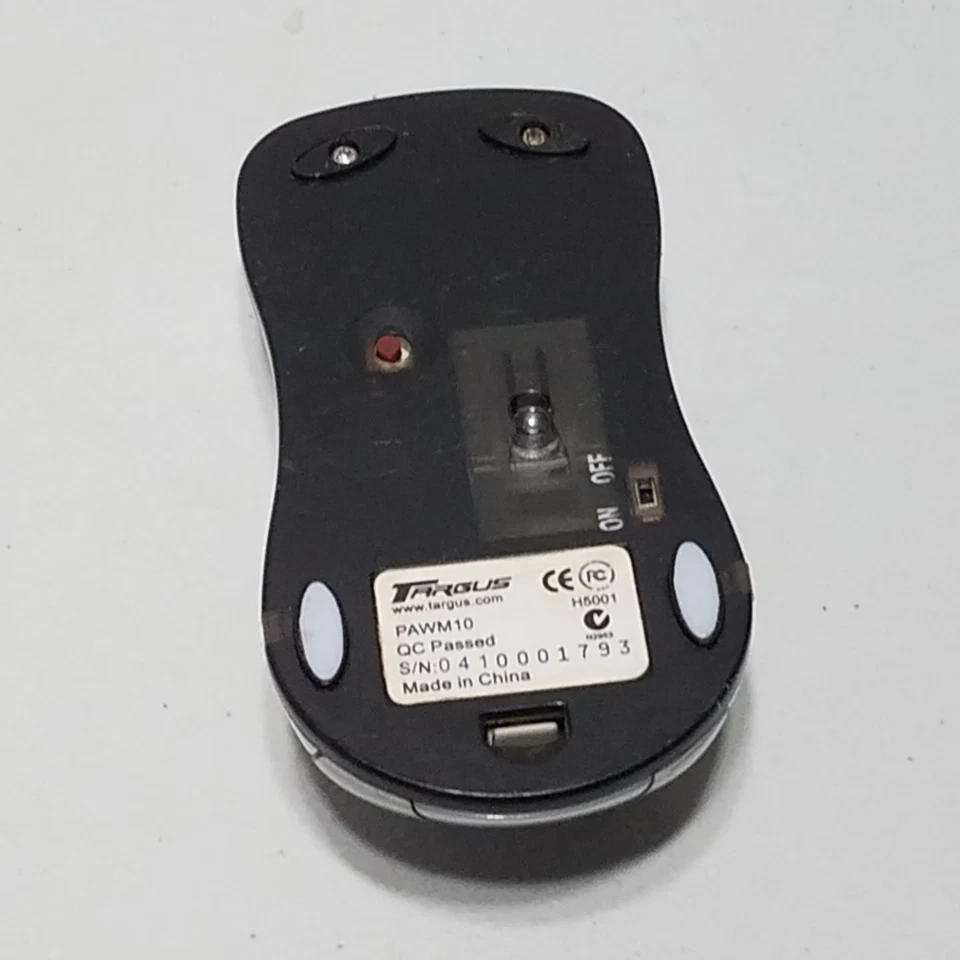 Targus PAWM10 Gray Wireless 2-Button Scroll Wheel Battery Powered Optical Mouse - Image 4 of 4