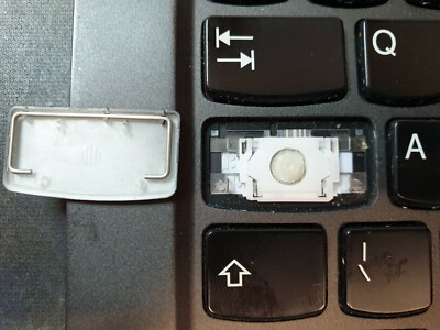 Lenovo Launches ThinkPad X1 Carbon 30th Anniversary Edition, Arrives In - Foto 3