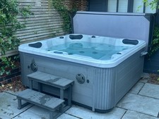 balboa hot tub 32 amp 6 person plug and Balboa greyAquarius Bluetooth & Lights
