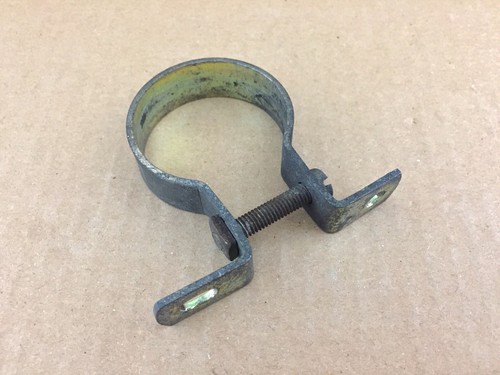 SOPORTE DE MONTAJE REGULADOR DE PRESIÓN DE COMBUSTIBLE FERRARI TESTAROSSA - PIEZAS EMPIRE CC - Imagen 1 de 9