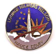 NASA Space Shuttle Discovery Pin Pinback 1988 Mission STS-26 with Crew Names