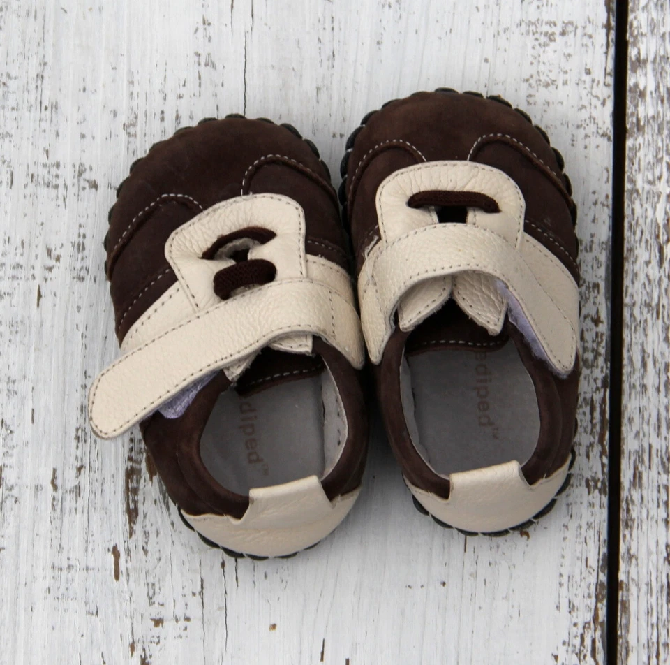 Sapatos de caminhada Pediped bebê meninos tamanho 0-6 meses marrom creme - Imagem 2 de 4