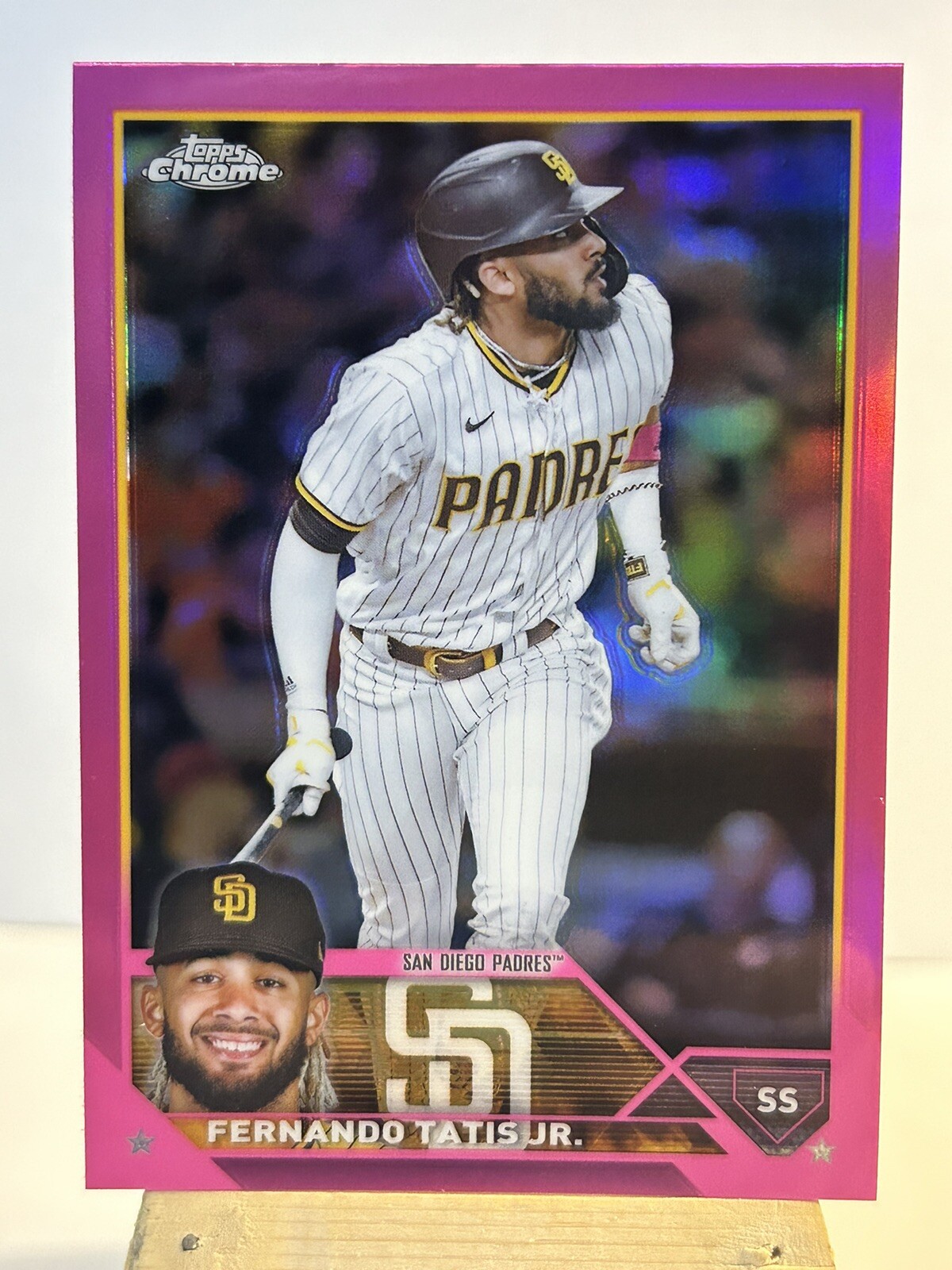 2023 Topps Chrome Fernando Tatis Jr. Pink Refractor #129 Padres