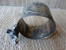 VINTAGE SCROLLWORK FOX FIGURINE NAPKIN RING SOME SILVER FLAKING