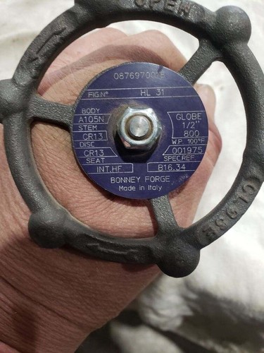 Bonney Forge HL 31 Manual 800 Steel Socket Weld 1/2'' Globe Valve A105N - Picture 3 of 3