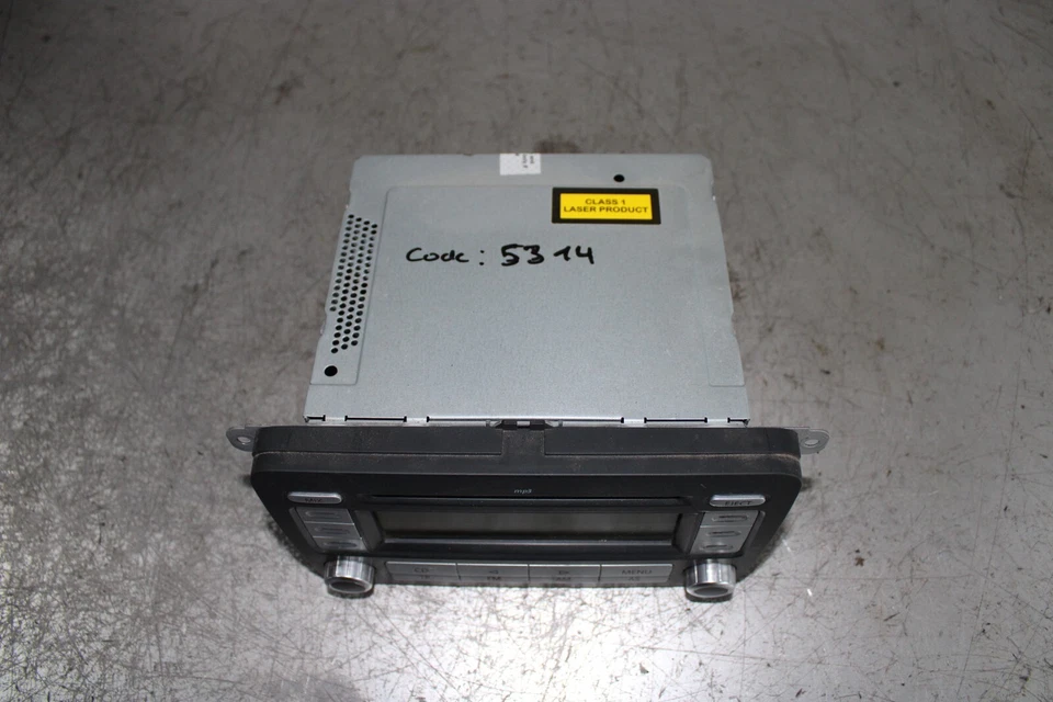 VW Passat B6 Variant 2,0 TDI 103 kW Radio mit Code 1K0035186AD - Bild 2 von 4