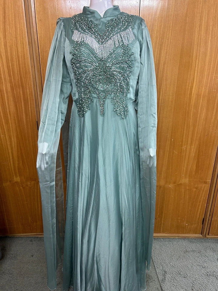dress - Image 2 of 3