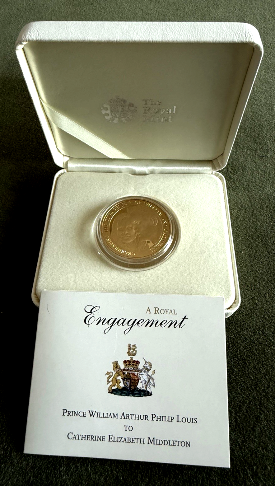 2010AlderneyWilliam&CatherineSilver/GoldProof£5CrownCoinRoyalMint