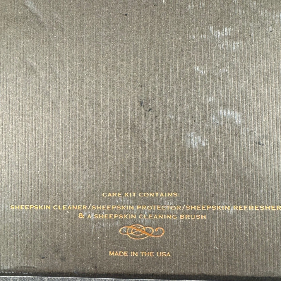UGG Australia Schaffell Pflegeset Reiniger Schutz Auffrischungsbürste Set Hergestellt in den USA - Bild 4 von 4