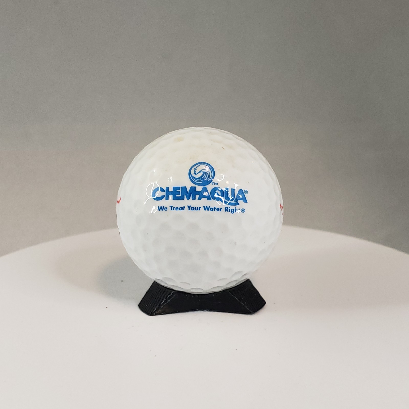 Chemaqua  - Vintage Logo Titleist Golf Ball - Collectable / Rare