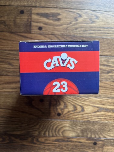 LeBron James CLEVELAND CAVALIERS NBA BOBBLEHEAD 80s ORANGE JERSEY 11/7/06 Ticket - Bild 7 von 7