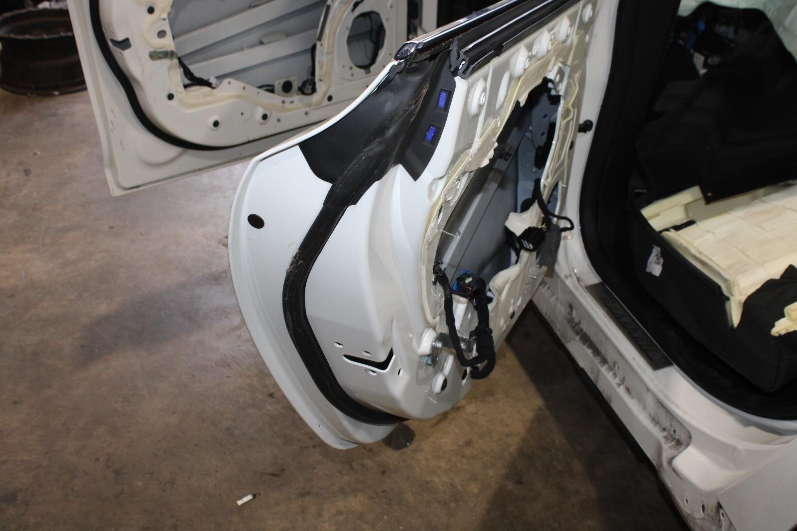 Maserati Quattroporte 2014-2021 Rear Left Door panel White