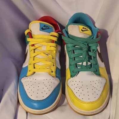 Size 8.5 - Nike Dunk SE Low Free.99 - White
