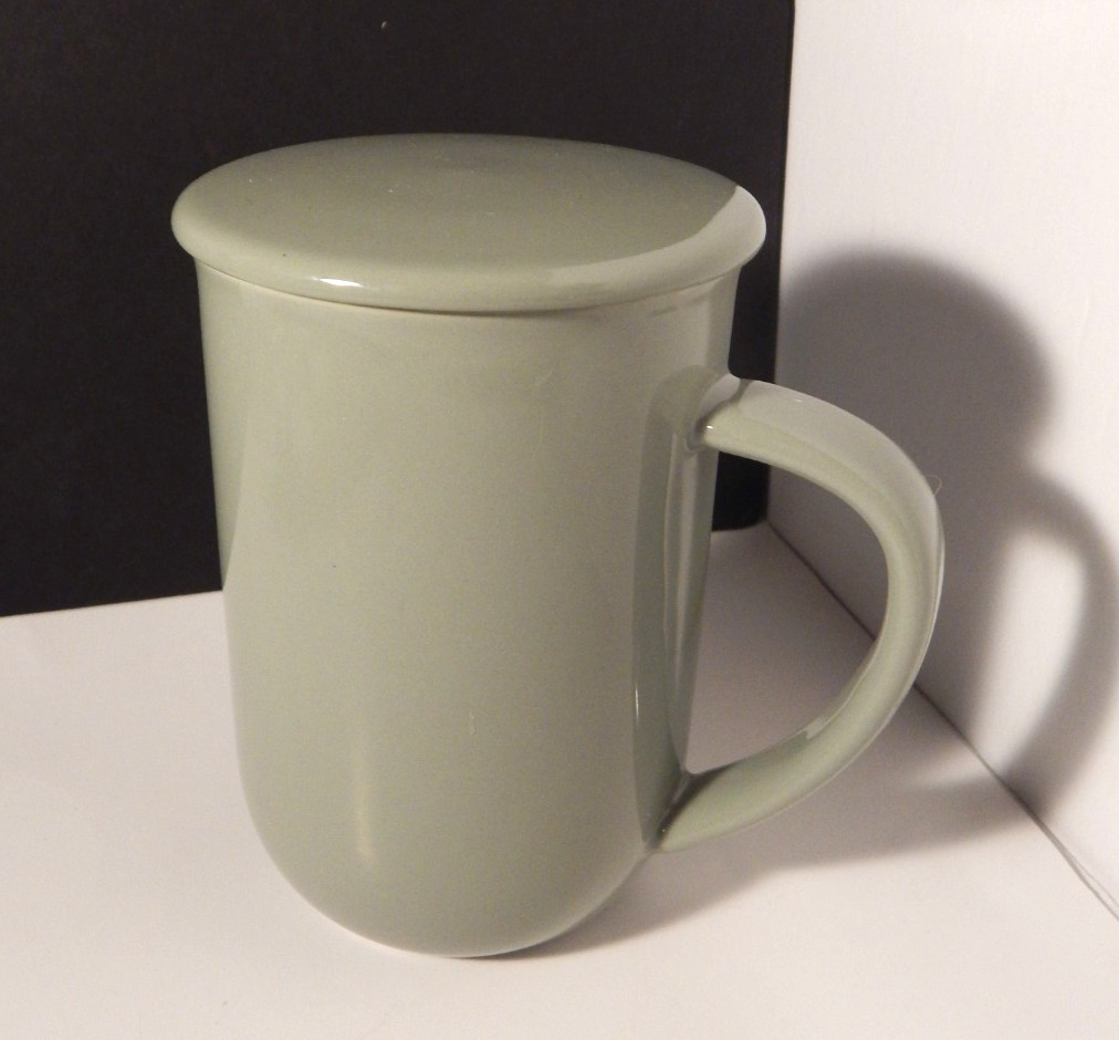 Mug  W/ Lid 18 Oz Sage Green Porcelain Scandinavia Vgc