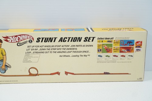 Hot Wheels Classics Stunt Action Set 2005 1957 Chevy - Picture 9 of 9