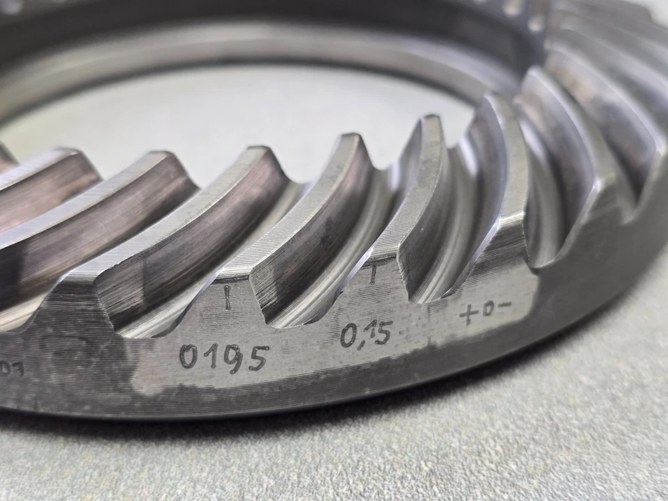 BONITO ENGRANAJE ANILLO 31 DIENTES TRANSMISIÓN ORIGINAL PORSCHE 911 912 901 USADO 12/64 Foto 4 de 4