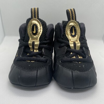 NIKE AIR FOAMPOSITE  PRO   BABY SZ 2C BLACK METALLIC  GOLD    CRIB BOOTIE