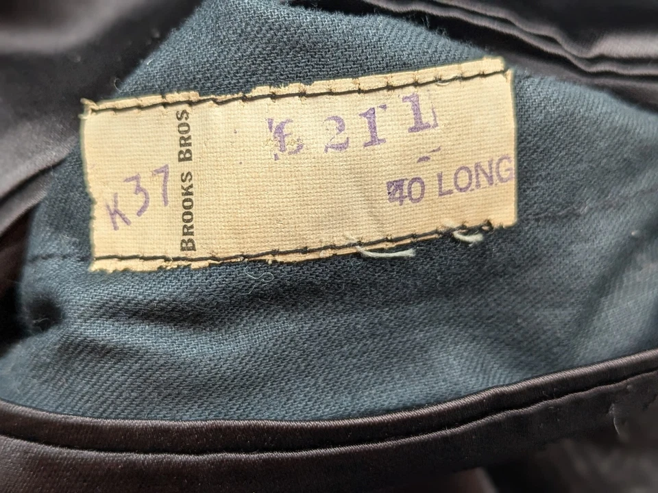 Vintage Brooks Brothers Mens 40L Gray Tweed Herringbone Overcoat Single 1970s - Image 3 of 4