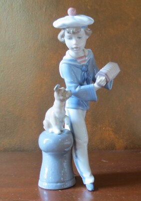 Lladro Seaside Serenade #6197 Sailor Boy & Dog Playing Accordion