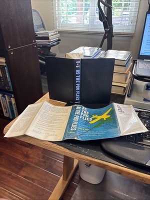 AS THE PRO FLIES : BASIC SKILLS & ADVANCED by John Hoyt 1959 hcdj 1st Illustrate