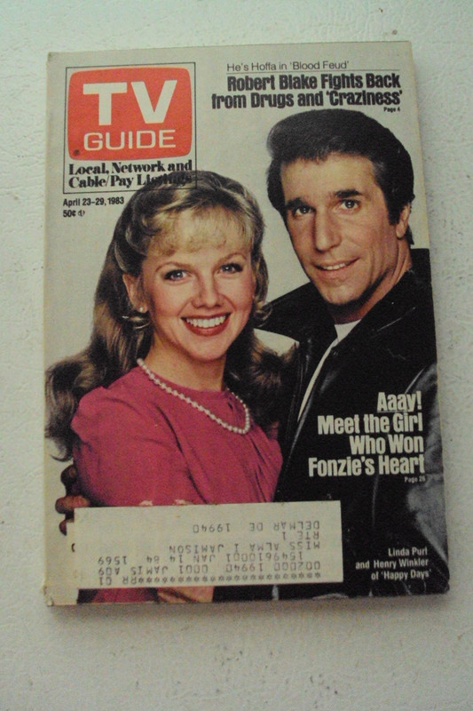 TV Guide, Apr. 1983, Happy Days, Linda Purl and Henry Winkler (as Fonzie)