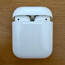 Apple AirPods (1st Gen) Wireless Bluetooth In-Ear Earbuds w/ Mic & Case White