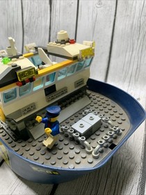 Lego City Deep Sea Explorer Vessel Boat Ship Minifigures Dinghy Set 60095 Random