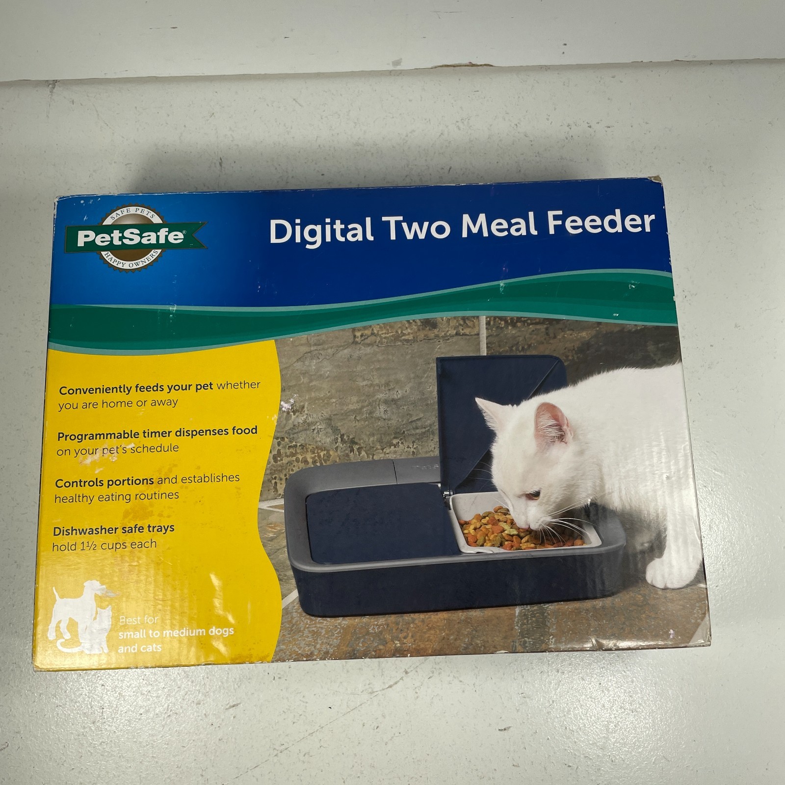 PetSafe Automatic Two Meal Feeder Dispenses Dog or Cat Food
