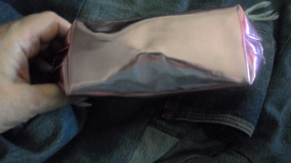 new- Makeup bag- sparkling  pink-China-size7.5 in x 5 in -4 inch deep-fun to use - Image 4 of 4