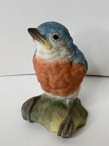 Vintage Boehm Porcelain Sculpture; Fledgling Bluebird; 40504 3.5" Tall USA Made