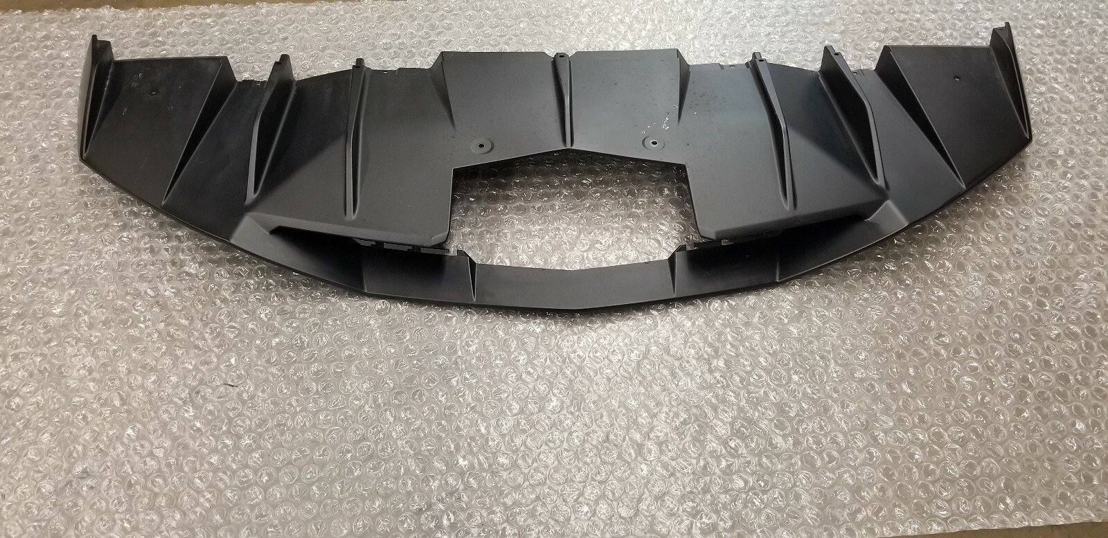 LAMBORGHINI AVENTADOR COUPE ROADSTER REAR BUMPER DIFFUSER OEM 470807539B