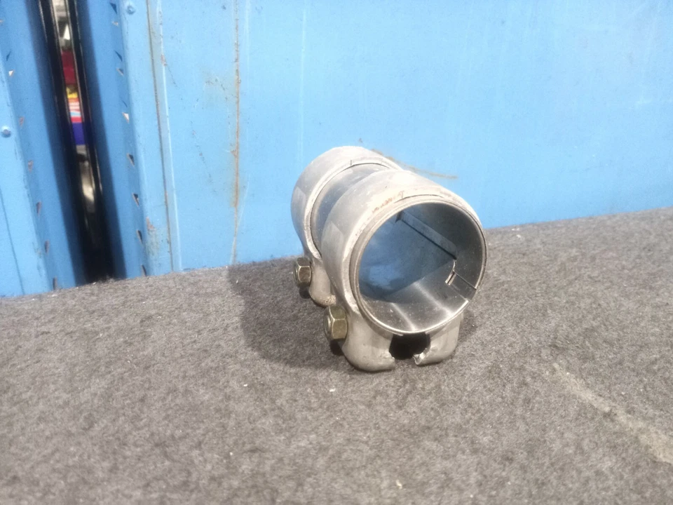 Volkswagen Cabrio,Golf, Jetta,Passat,Scirocco 1986-2003 Exhaust Clamp (D10601) Foto 2 de 3