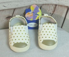 NWT Valen Sina Baby Shoes  Anti-Slip Sz1 0-6mos White / Gold Polka Dots