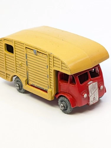 MATCHBOX LESNEY Moko 35a ERF Horsebox 1957 original vintage diesct toy car