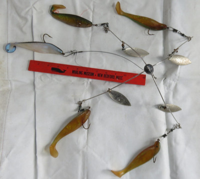 Trolling Rig 6'' 4-Arm Shad & 4 Silver Spinners Umbrella Center teaser = BIG FISH
