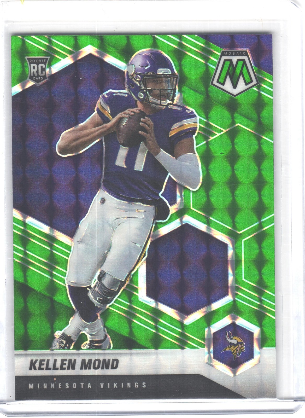 2021 Panini Mosaic #321 Kellen Mond Prizm Green Rookie Minnesota Vikings